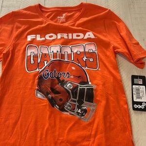 Florida gators used T-shirts color was orange size